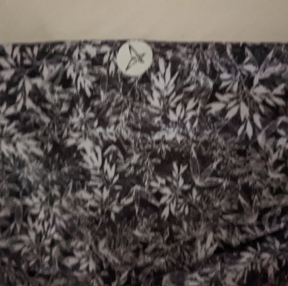 Sweetlegs Plus - Picture 2 of 3